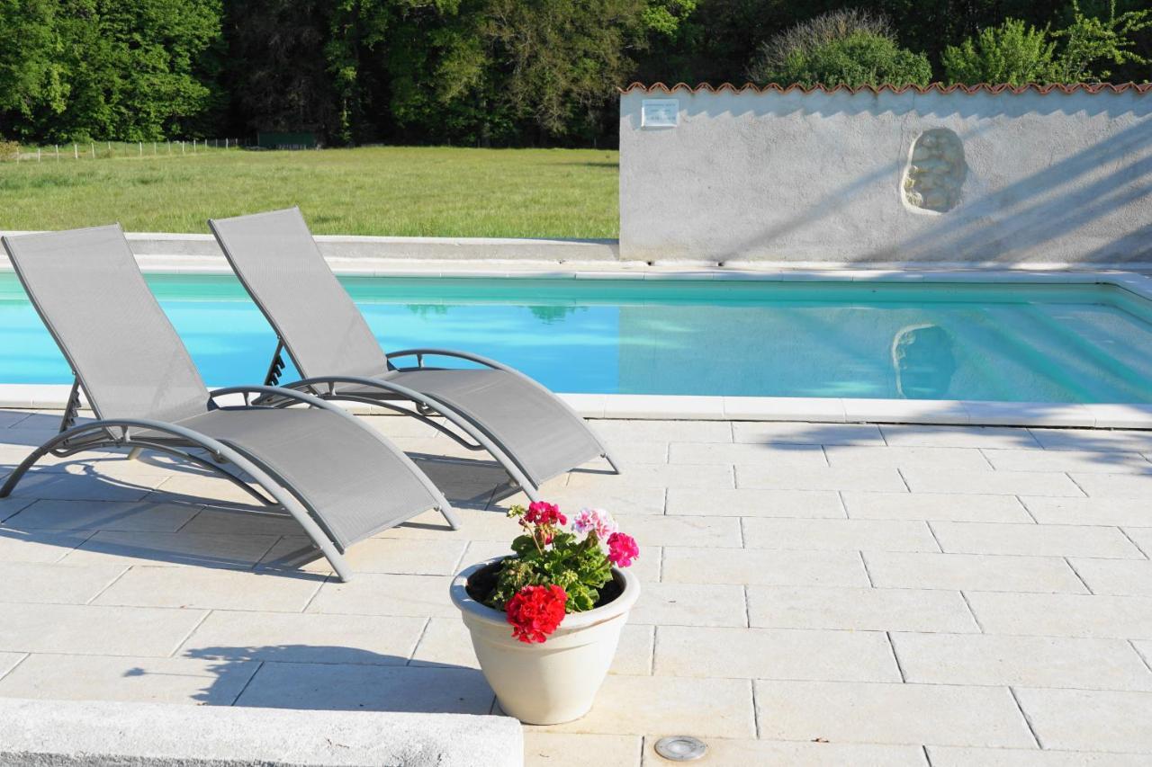 Le Chemin Bed & Breakfast Challignac Dış mekan fotoğraf