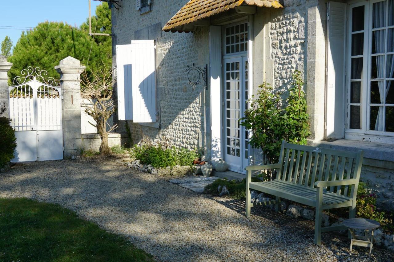 Le Chemin Bed & Breakfast Challignac Dış mekan fotoğraf