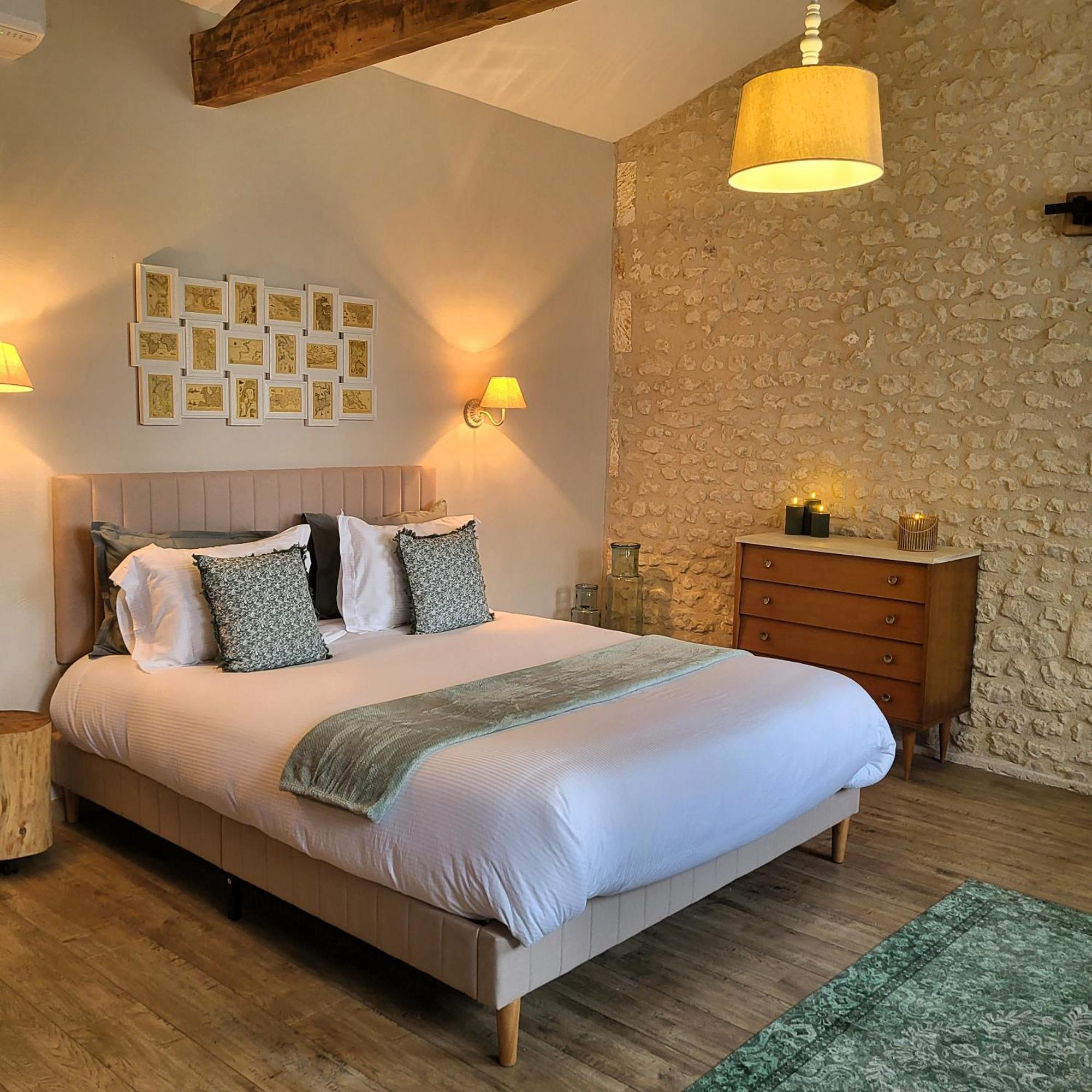 Le Chemin Bed & Breakfast Challignac Dış mekan fotoğraf